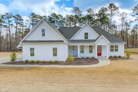 83 Radnor Dr, Senoia, GA 30276