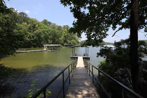 18 N Whitewater Trl, Lagrange, GA 30240 photo 2