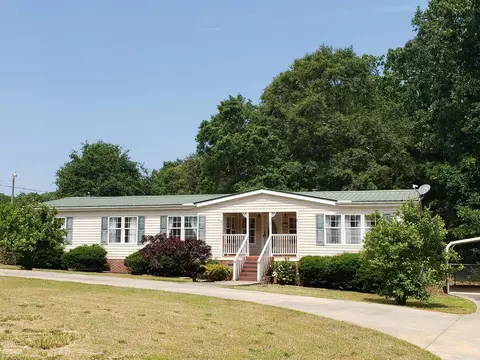 1084 Rice Mill Rd, Hartwell, GA 30643