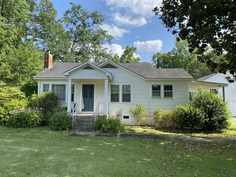 318 E Woodland Ave, Wedowee, AL 36278