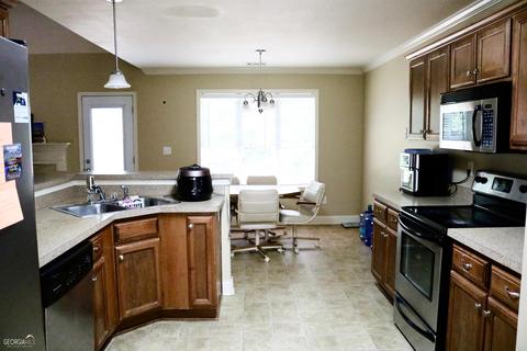 425 Jasmine Cir, Lagrange, GA 30241 photo 6