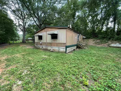 813 E College St, Bowdon, GA 30108 photo 11