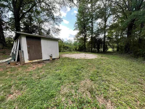 813 E College St, Bowdon, GA 30108 photo 10