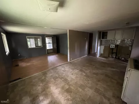 813 E College St, Bowdon, GA 30108 photo 6