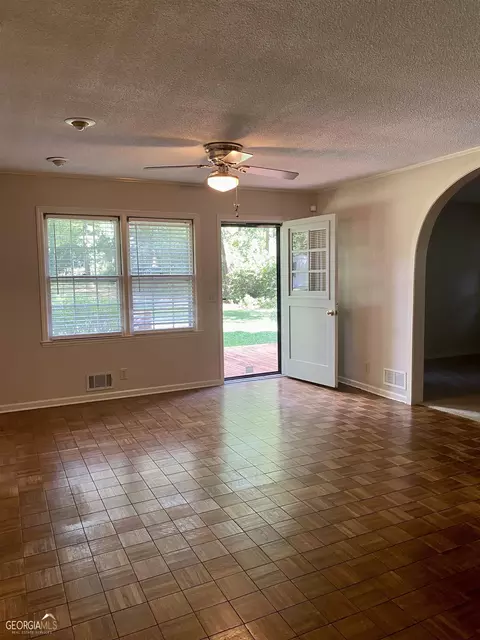 413 Mcdaniel St, Monroe, GA 30655 photo 8