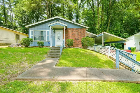 2625 Santa Monica Dr NW, Atlanta, GA 30318