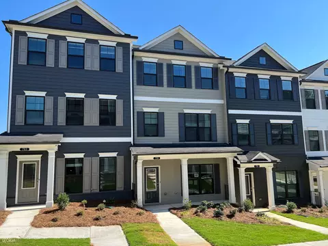 6 Iron Dr #91, Newnan, GA 30265