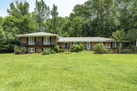 9 Greenbriar Ln SE, Rome, GA 30161