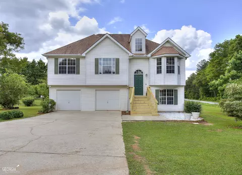 101 Elk Grove Dr, Auburn, GA 30011
