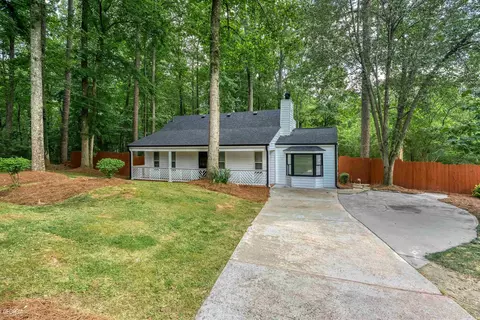 4910 Brookwood Dr, Cumming, GA 30041