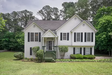 5201 Memorial Ln, Powder Springs, GA 30127