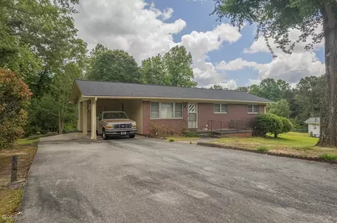 205 Lewis St, Toccoa, GA 30577 photo 5