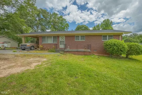 205 Lewis St, Toccoa, GA 30577