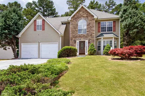 1419 Pebble Ridge Ln, Hampton, GA 30228