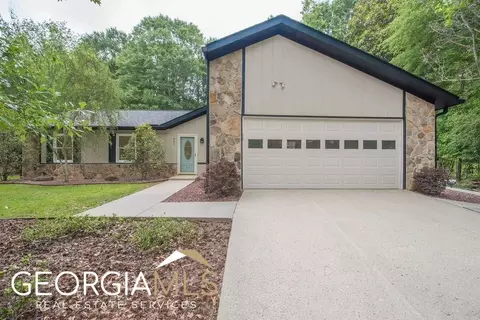 407 Doubletrace Ln, Peachtree City, GA 30269