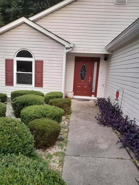 278 Village Dr, Mcdonough, GA 30253