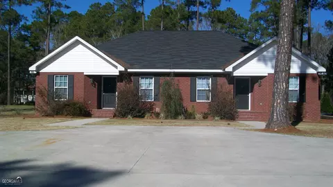 101 Ab Lindsay Court Apt 101 A B Lindsay Ct #101 A & B  LINDSAY COURT, Statesboro, GA 30458