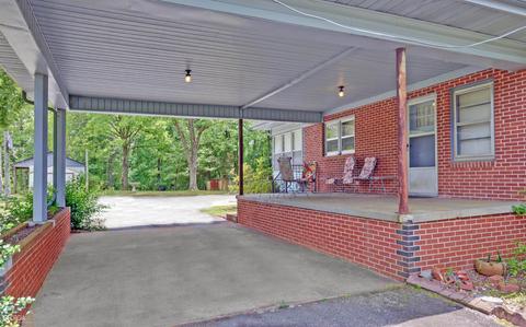 1281 Fernside Dr, Toccoa, GA 30577 photo 4