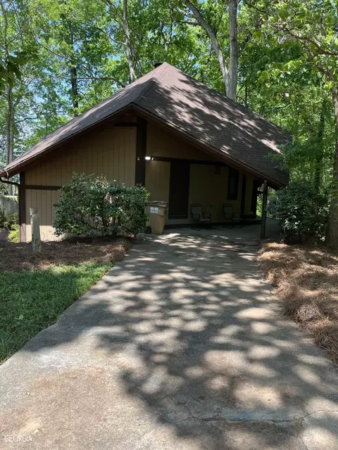 3414 The Trail Rd, Gainesville, GA 30501