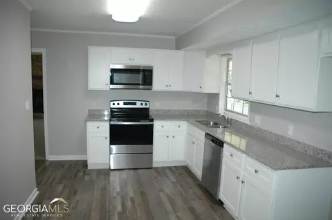 206 Lake Forest Dr, Lagrange, GA 30240 photo 5