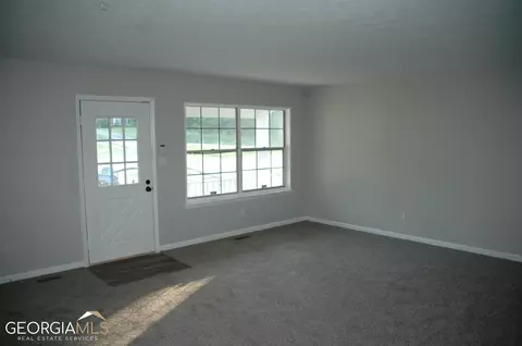 206 Lake Forest Dr, Lagrange, GA 30240 photo 10