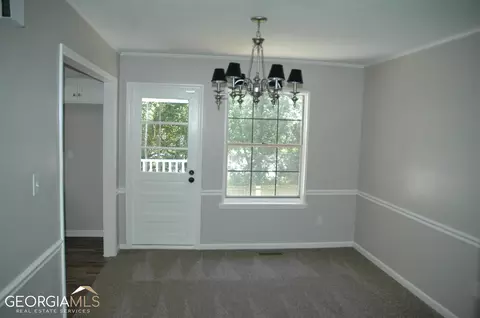 206 Lake Forest Dr, Lagrange, GA 30240 photo 6