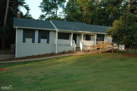 206 Lake Forest Dr, Lagrange, GA 30240