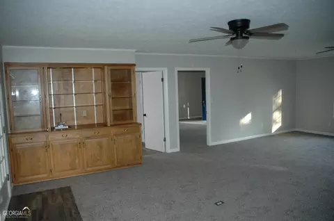 206 Lake Forest Dr, Lagrange, GA 30240 photo 4