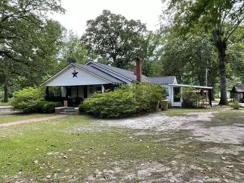 314 Long Bridge Rd, Springfield, GA 31329