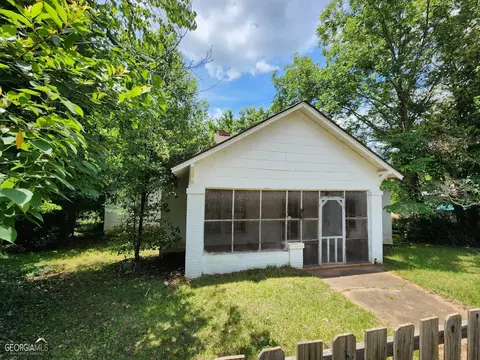 106 Thurston Ave, Thomaston, GA 30286