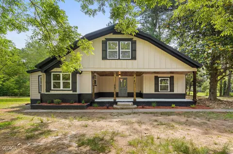 597 Sanders Davis Rd, Newnan, GA 30263