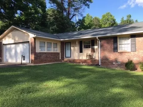 119 Loumae Rd, Griffin, GA 30224