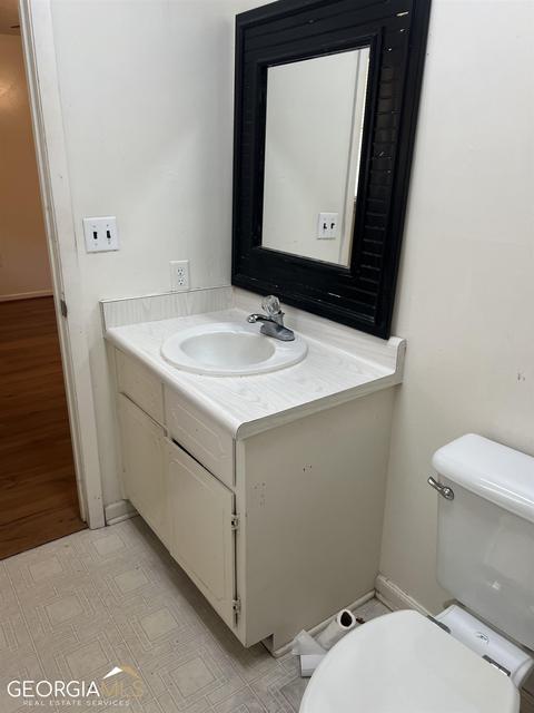 405 E Smith St, Claxton, GA 30417 photo 14
