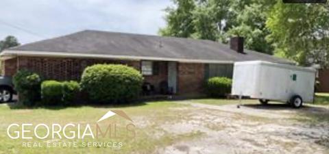 405 E Smith St, Claxton, GA 30417 photo 1