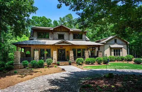56 Fish Camp Rd, Lagrange, GA 30240