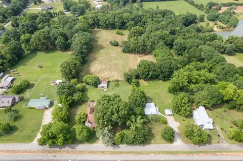 163 Maple Dr, Jenkinsburg, GA 30234