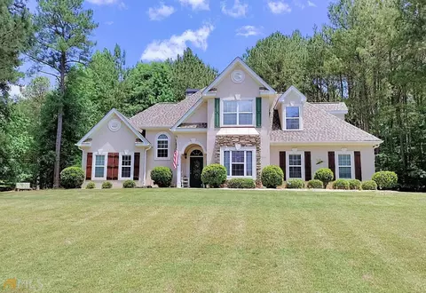 104 Jasmine Ln, Lagrange, GA 30241