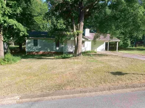 1840 Rose Garden Ln, Loganville, GA 30052