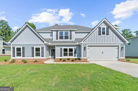 624 Whispering Pines Dr, Macon, GA 31211