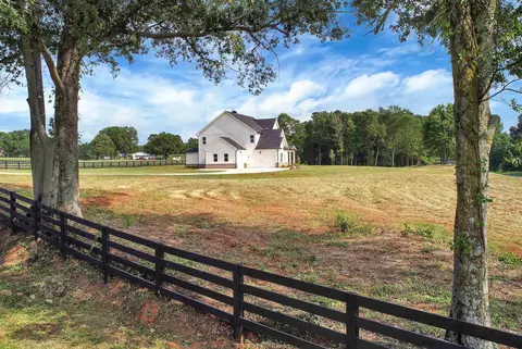 72 Murphy Rd, Pendergrass, GA 30567 photo 2