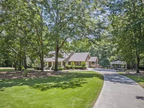 403 Jim Starr Rd, Newnan, GA 30263