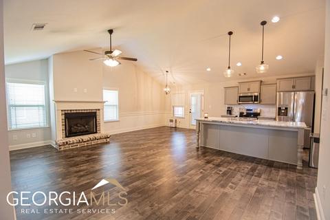 121 Back Cedar Ln, Centerville, GA 31028 photo 8