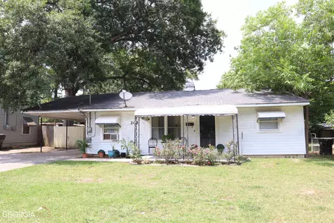 208 Francis St, Warner Robins, GA 31093