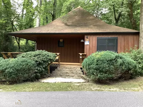 39 Screamer Dr, Clayton, GA 30525