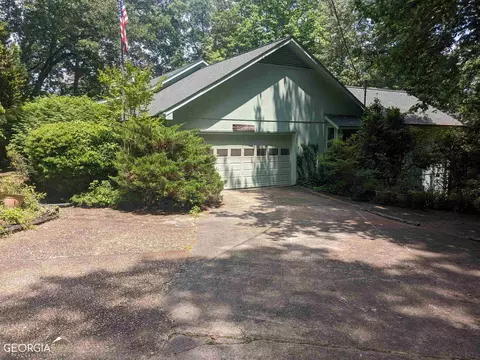 375 Jarrett Manor Estates Rd, Toccoa, GA 30577
