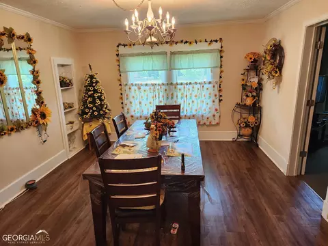 143 Grove St, Barnesville, GA 30204 photo 6