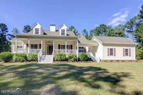 158 Sovereign Trl, Brooks, GA 30205