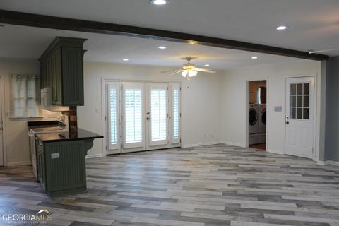 221 Merrybrook Dr, Lagrange, GA 30240 photo 3