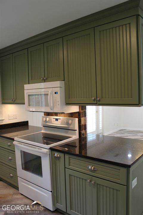 221 Merrybrook Dr, Lagrange, GA 30240 photo 7