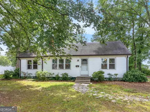 189 College St, Mcdonough, GA 30253